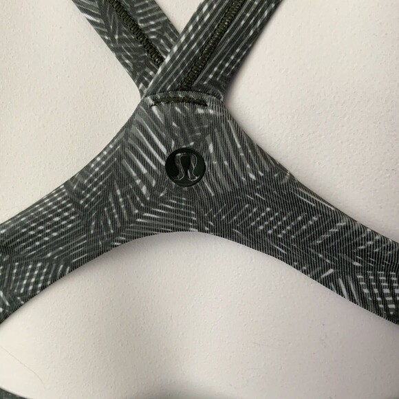 Lululemon Tank Wrap It Up Lightweight Top In Gator Green 4 - Picture 7 of 8